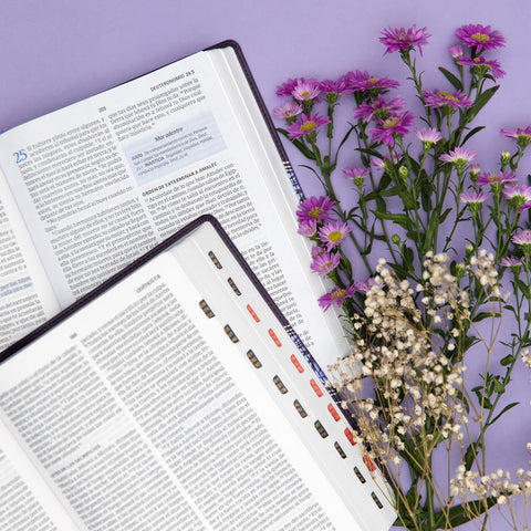 Image of BIBLIA RVR 1960 DEL PESCADOR MUJER VIRTUOSA FLORAL SIMIL PIEL CON INDICE