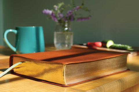 Image of Flourish: The NIV Bible for Women, Leathersoft, Brown, Comfort Print