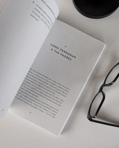 Image of De Niño Quebrantado a Hombre Restaurado