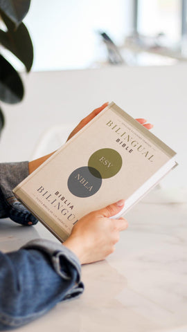 Image of BIBLIA ESV/NBLA BILINGUE TAPA DURA