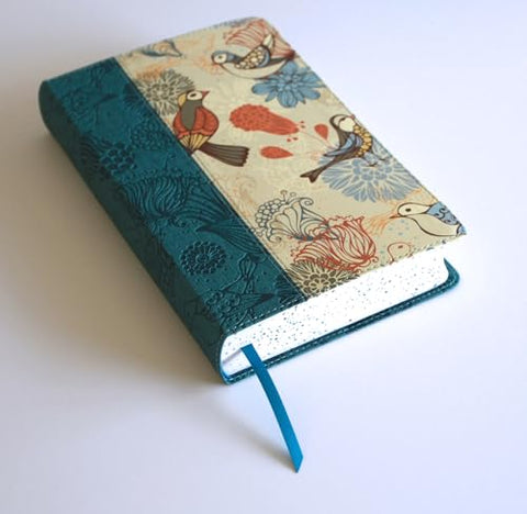 Image of BIBLIA RVR 1960 LETRA GIGANTE SIMIL PEL AZUL CON PAJAROS CANTOS PINTADOS