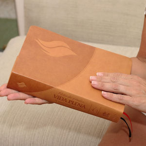 BIBLIA DE ESTUDIO VIDA PLENA AMPLIADA Y ACTUALIZADA SIMIL PIEL MARRON