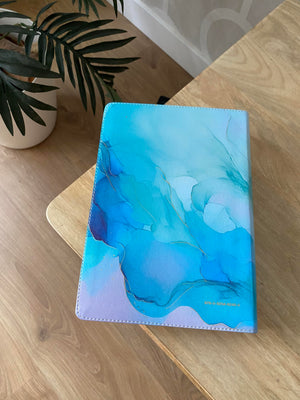 Biblia RVR 1960 de una Joven Conforme al Corazón de Dios Edición Brisa