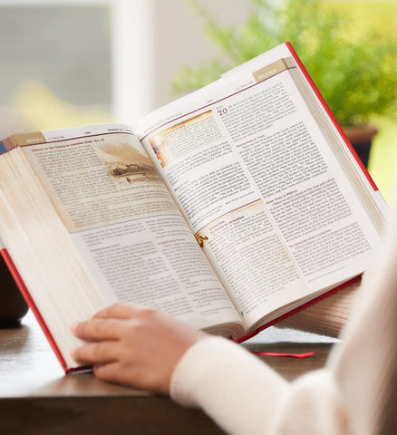 Image of NKJV STUDY BIBLE, LEATHERSOFT, BLACK, FULL-COLOR, COMFORT PRINT