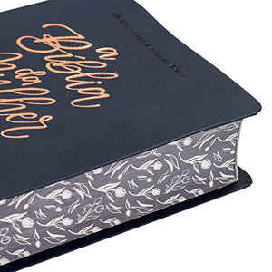 BIBLIA EM PORTUGUES NAA DA MULHER BIBLIA DE LA MUJER NUEVA EDICION NUEVA ALMEIDA NOVA EDICAO CAPA AZUL MARINHO