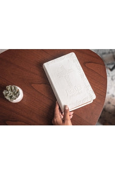 Image of Biblia RVR 1960 Jesús para Todos Letra Grande Tamaño Manual Marfíl Símil Piel con Índice